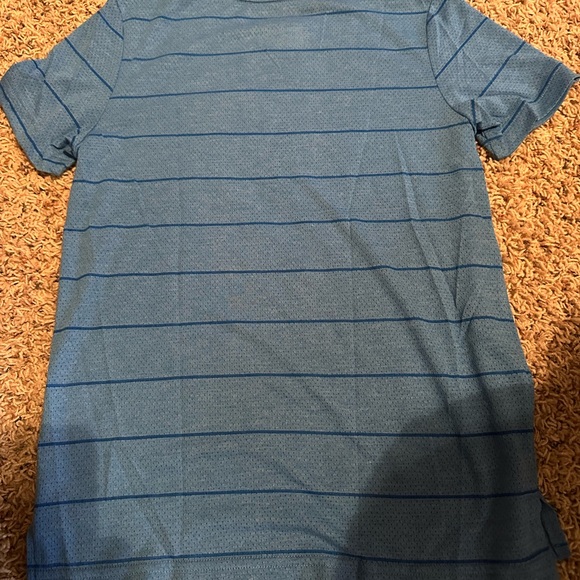 Michael Strahan Boys short sleeved tshirt in size 10-12. Great condition - Picture 2 of 3